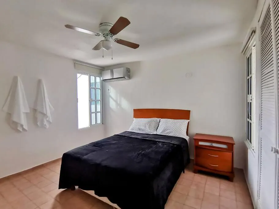 3 Bedrooms Queen Beds Appartement / Bonampak Ave. Cancun Apartment